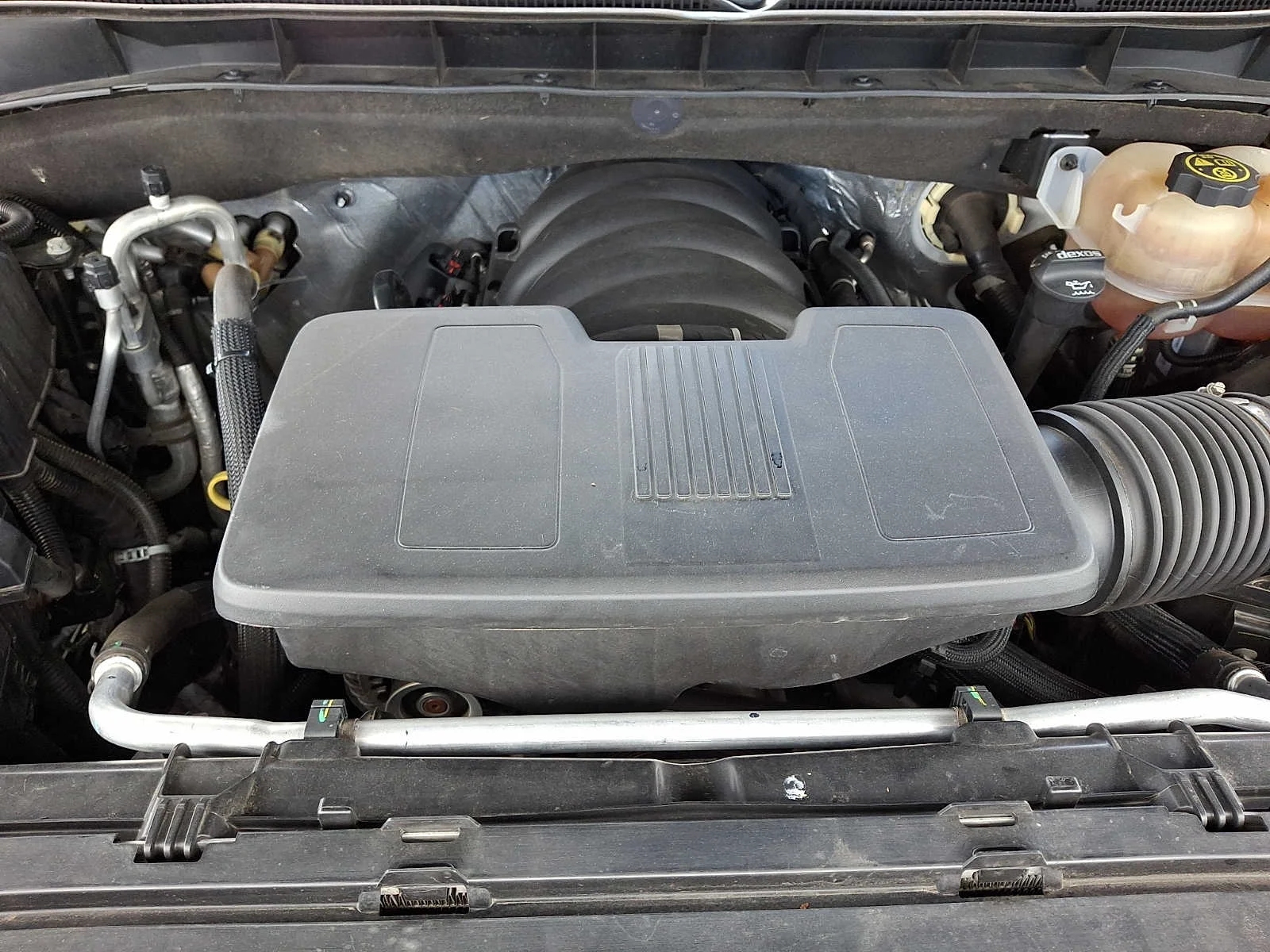 Used 2023 Summit White GMC AT4 image 30