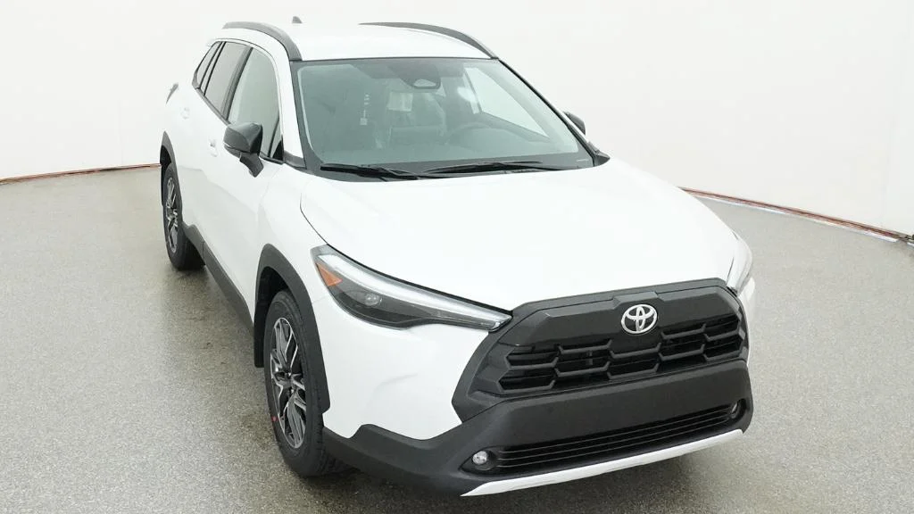 New 2026 Wind Chill Pearl Toyota XLE image 5