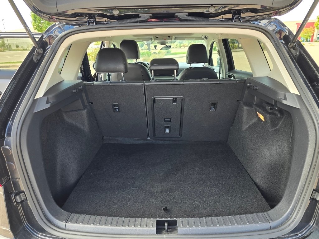 Used 2023 Deep Black Pearl Volkswagen SEL image 30