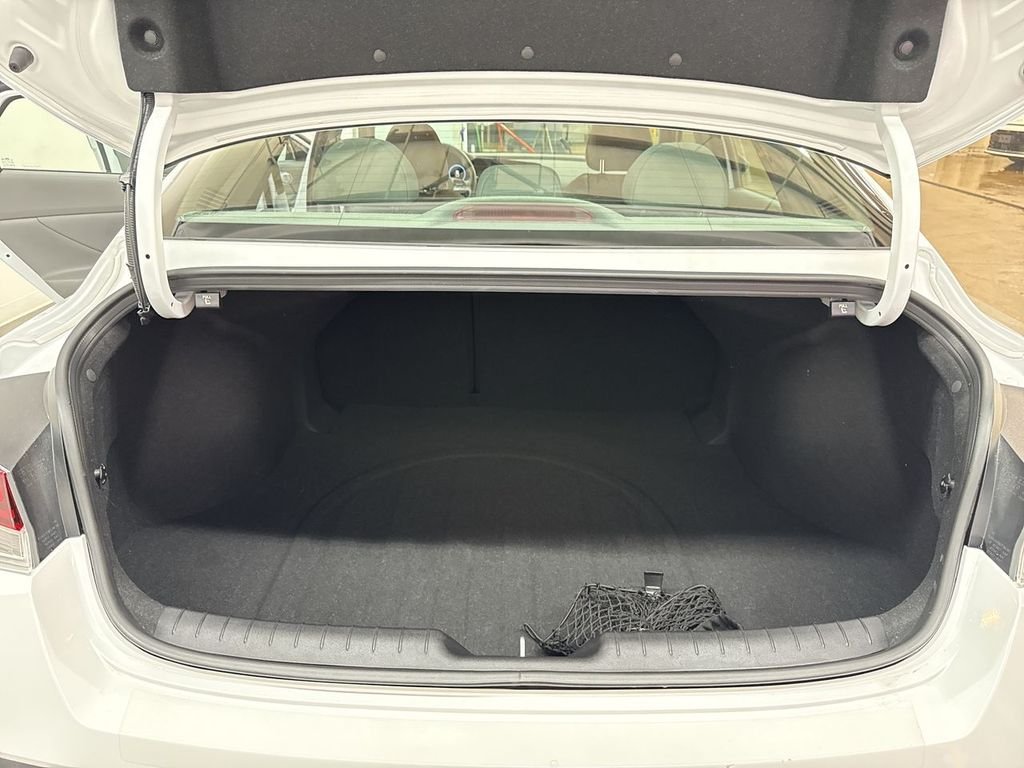 2025 Hyundai Elantra SEL - Photo 33