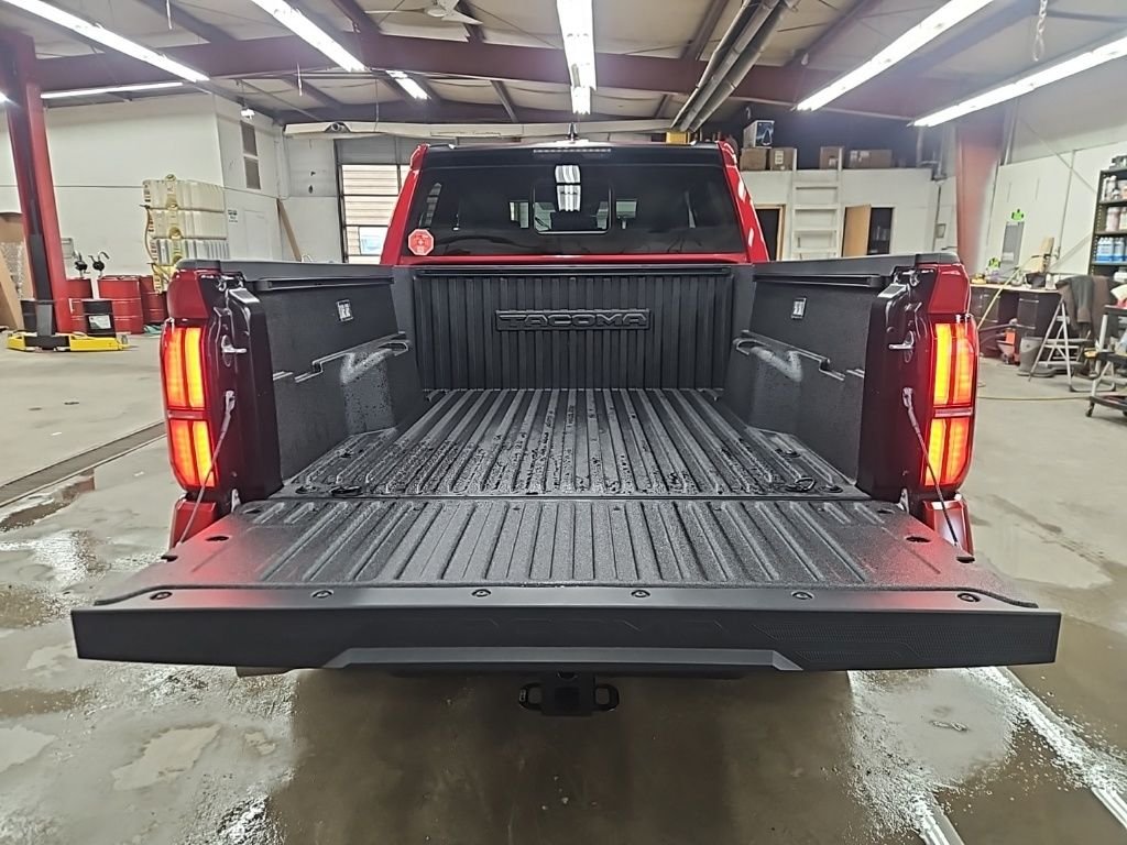 2025 Toyota Tacoma SR5 - Photo 35