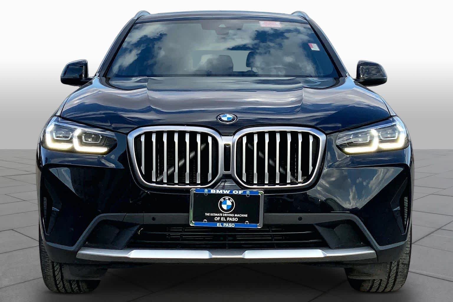 Used 2022 Jet Black BMW sDrive30i image 3