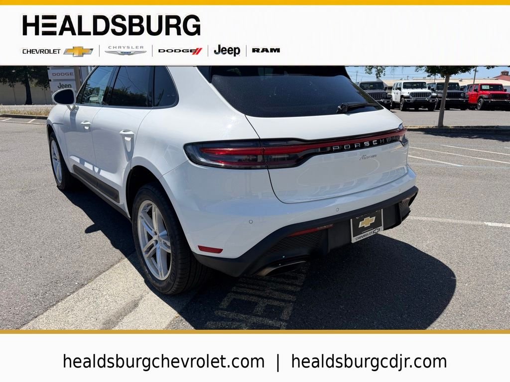 Photo 3
