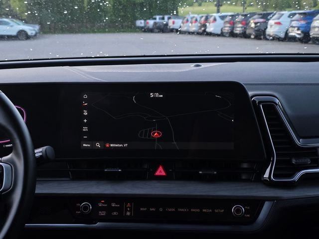 Used 2025 White Kia X-Line image 21