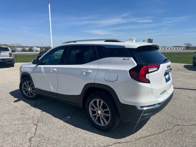 Used 2024 White Frost Tri-Coat GMC SLT image 5