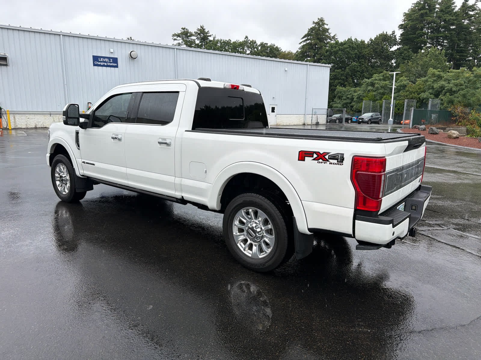 Used 2022 Star White Metallic Tri-Coat Ford Limited image 9