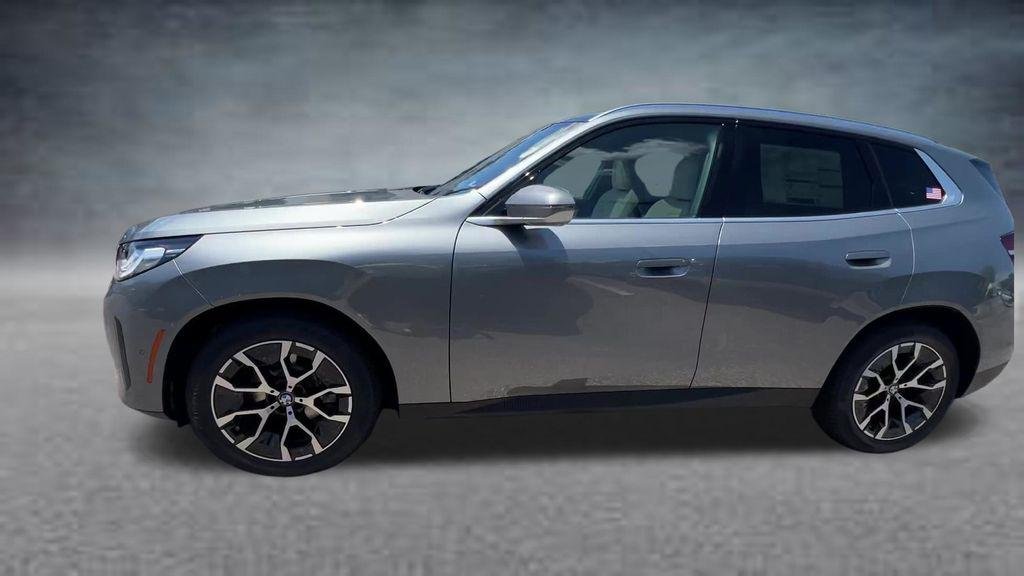 New 2026 Skyscraper Grey Metallic BMW 30 xDrive image 9
