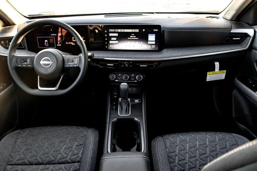 2025 Nissan Kicks SV - Photo 20