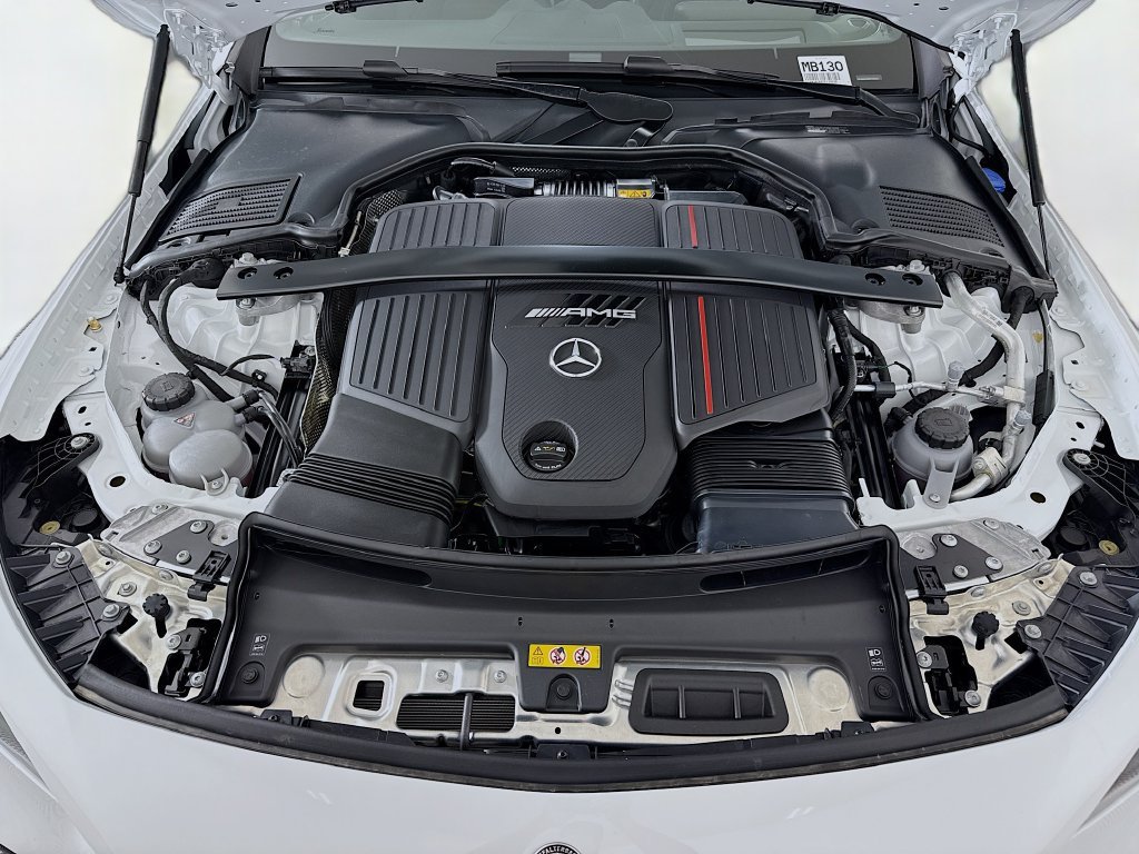 New 2026 MANUFAKTUR Moonlight White Metallic Mercedes-Benz AMG® CLE 53 4MATIC+ Coupe image 64