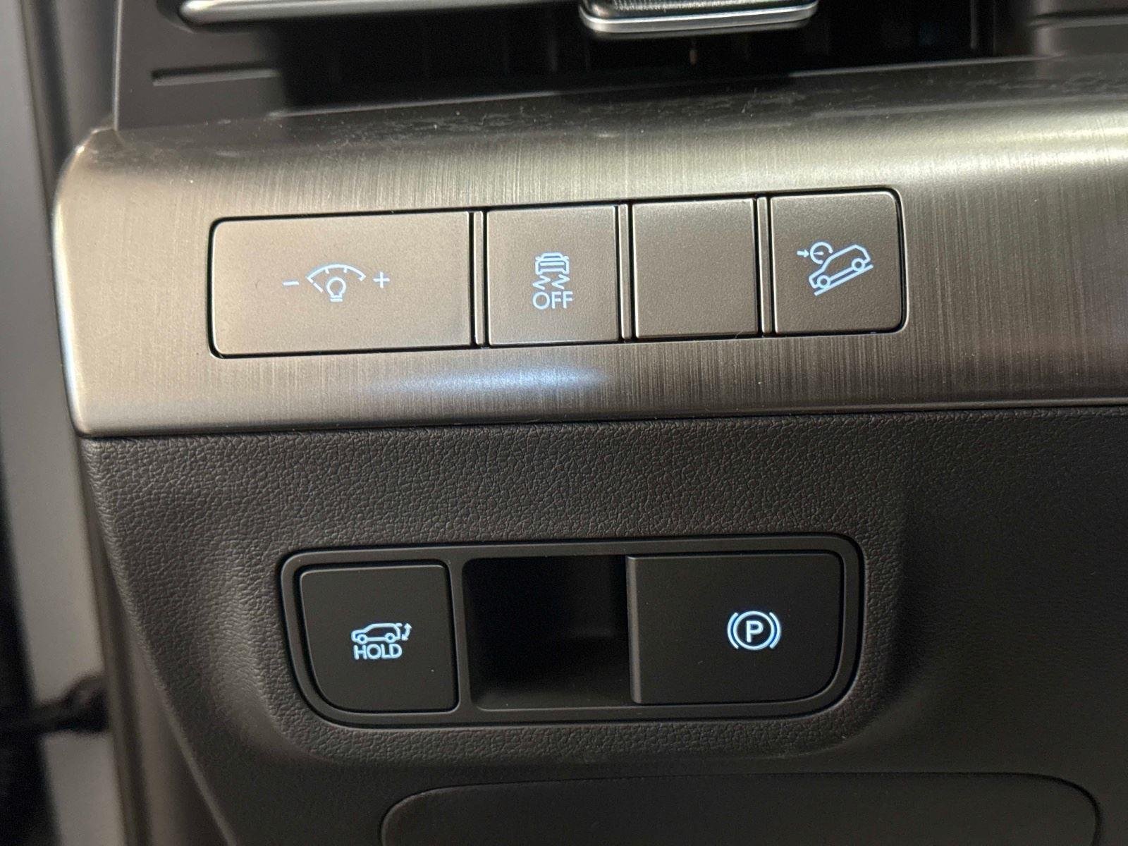 New 2026 Cyber Gray Metallic Hyundai Limited AWD image 30