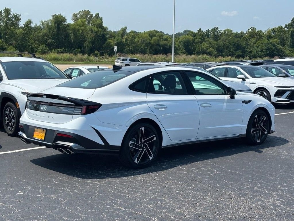2025 Hyundai Sonata N Line - Photo 25