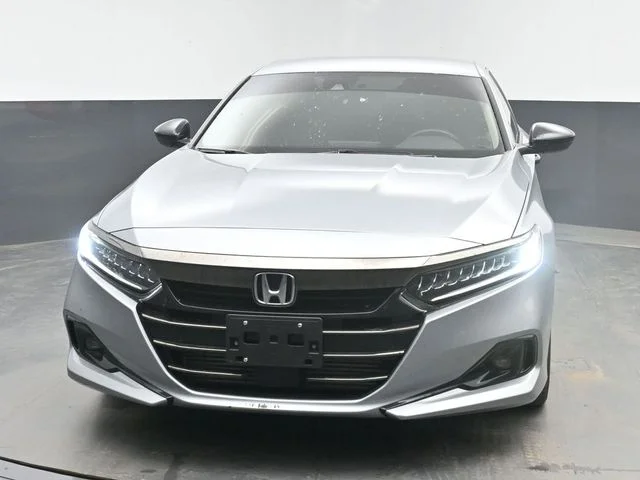 Used 2022 Silver Metallic Honda Sport Special Edition image 3