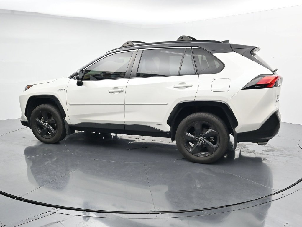 Used 2020 White Toyota XSE image 5