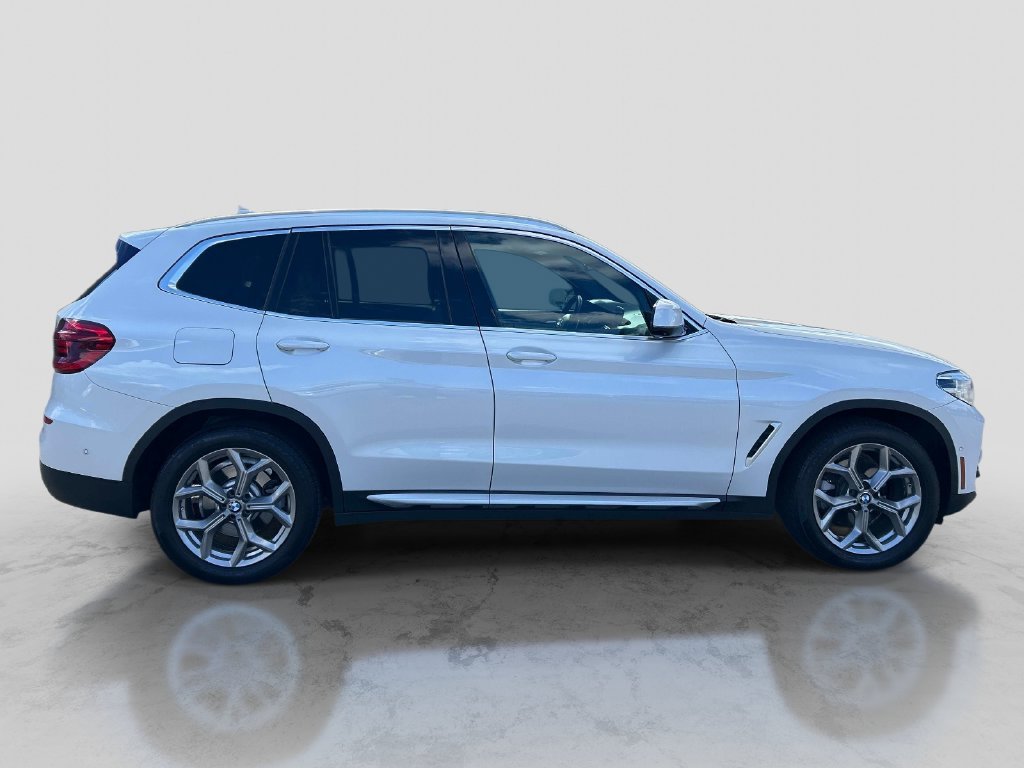 Used 2021 White BMW xDrive30i image 6