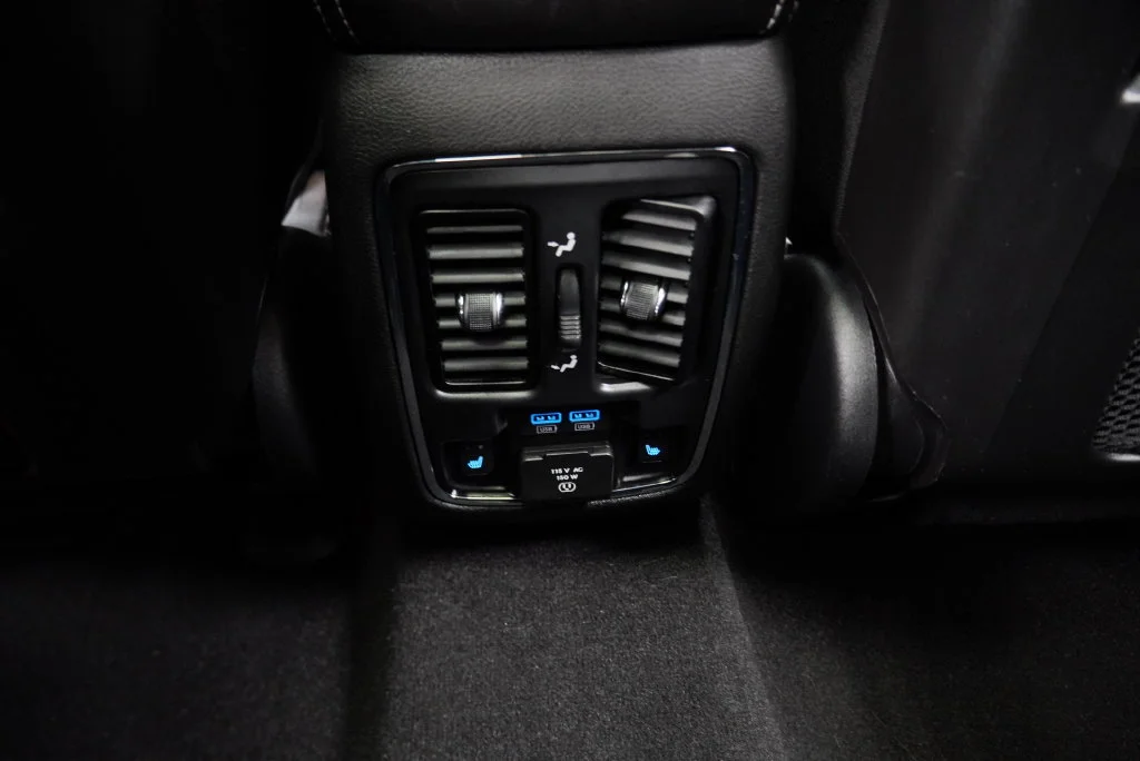 Certified Used 2021 Gray Jeep Limited image 25