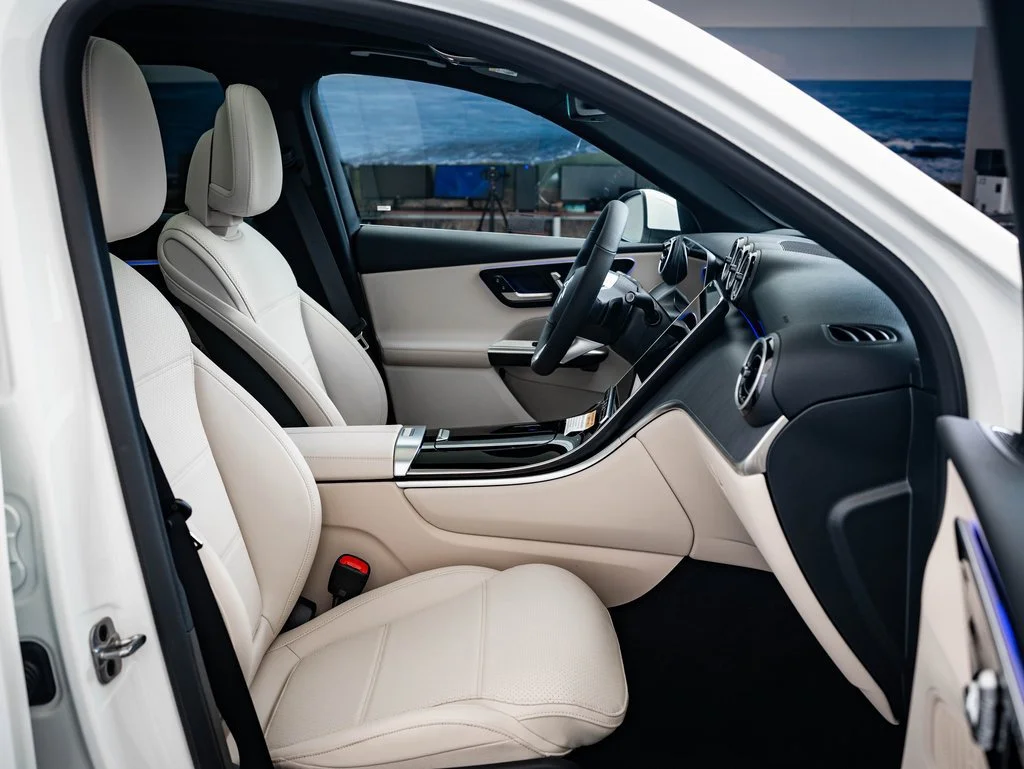 Used 2026 Polar White Mercedes-Benz GLC 300 image 21