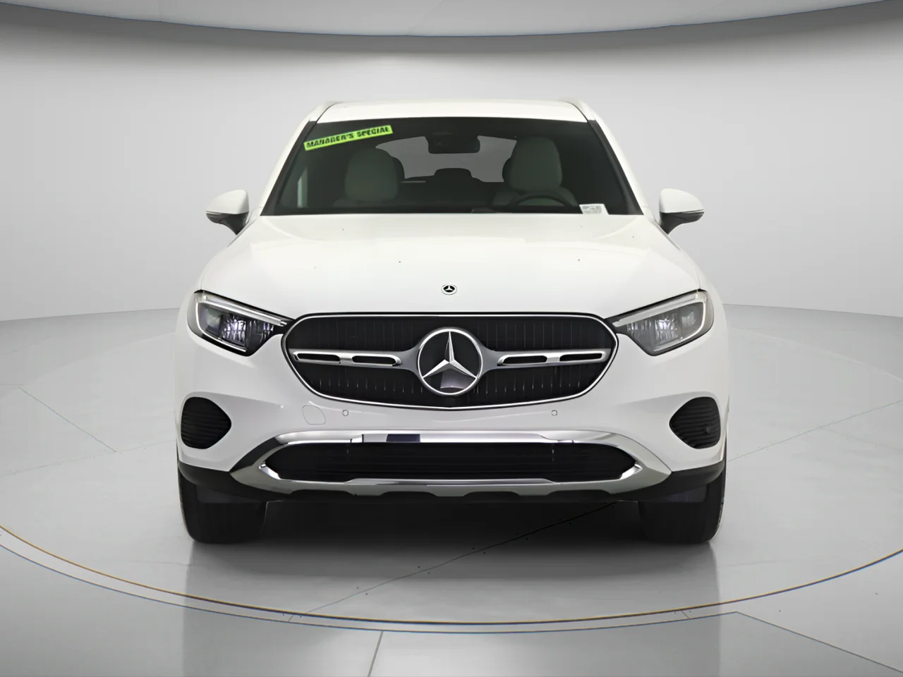 Used 2025 White Mercedes-Benz 350e 4MATIC® Plug in Hybrid image 6