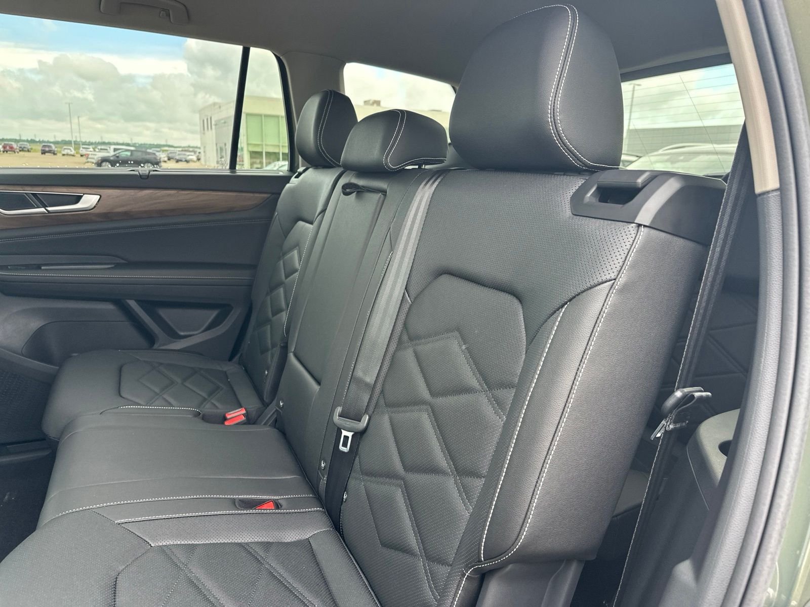 New 2026 Green Volkswagen 2.0T SE w/Technology image 21