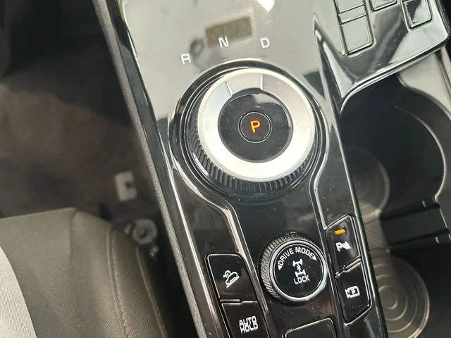 Certified Used 2023 Snow White Pearl Kia LX image 22