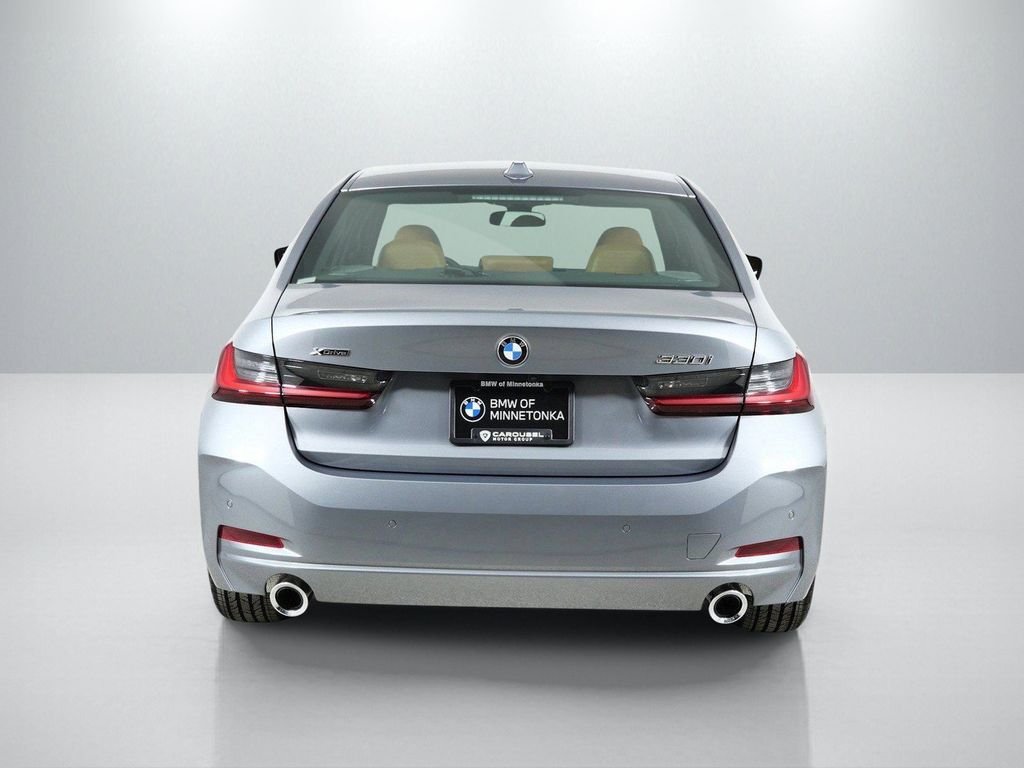 Used 2026 Skyscraper Grey Metallic BMW 330i xDrive image 11