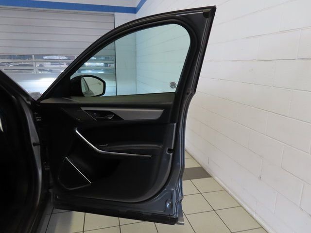 Used 2024 Gray Jaguar P250 R-Dynamic S image 34