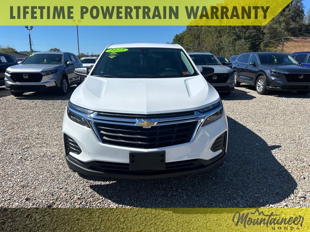 2023 Chevrolet Equinox LS photo 2