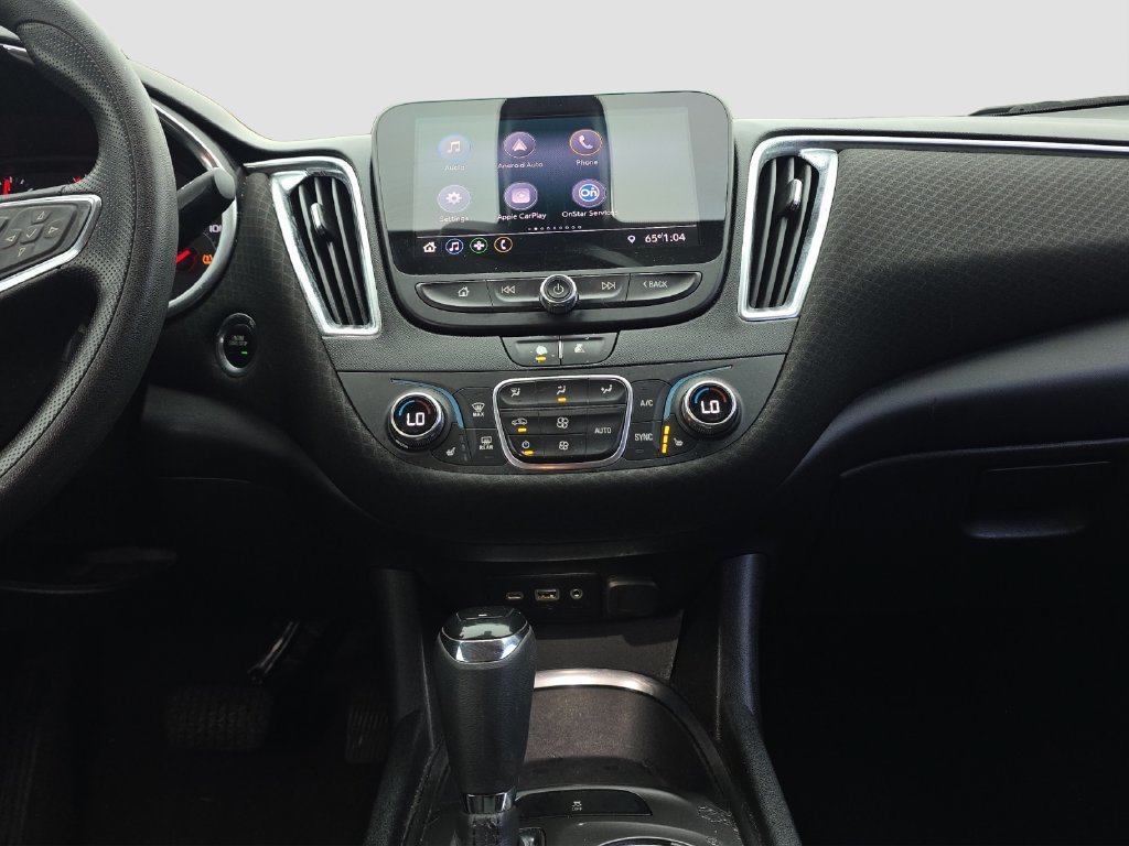 Used 2020 SUMMIT WHITE Chevrolet LT image 14