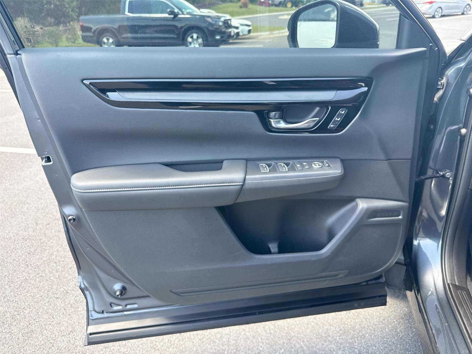 Used 2025 Meteorite Gray Metallic Honda EX-L image 11