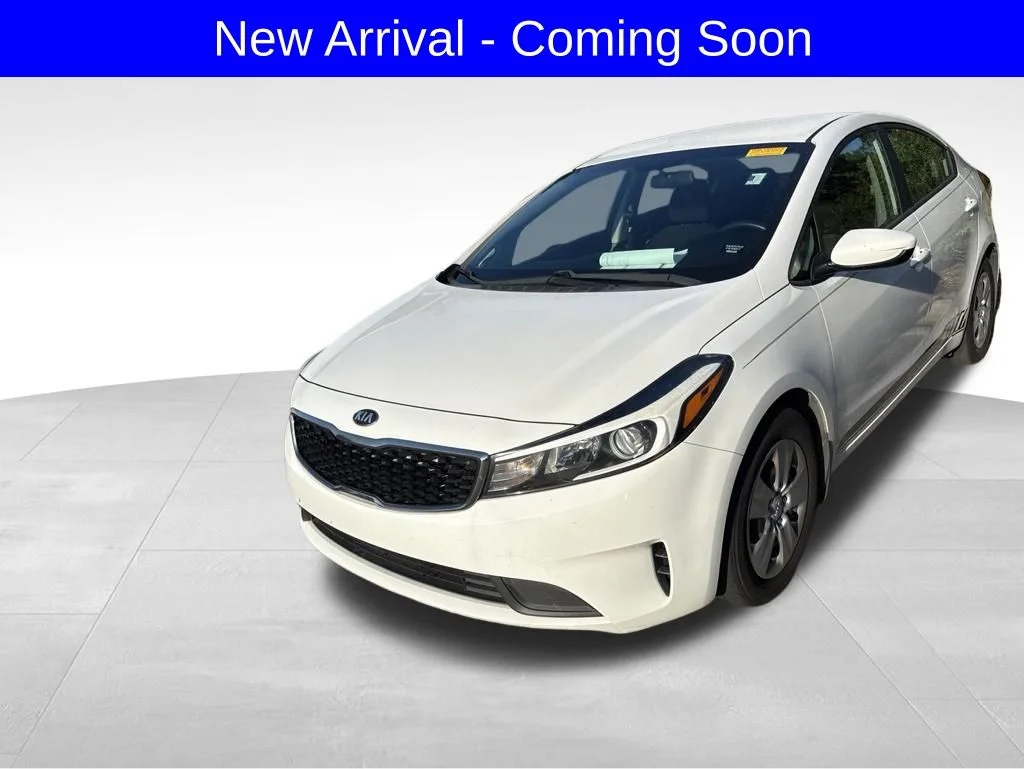 2017 Kia Forte LX AT's photo