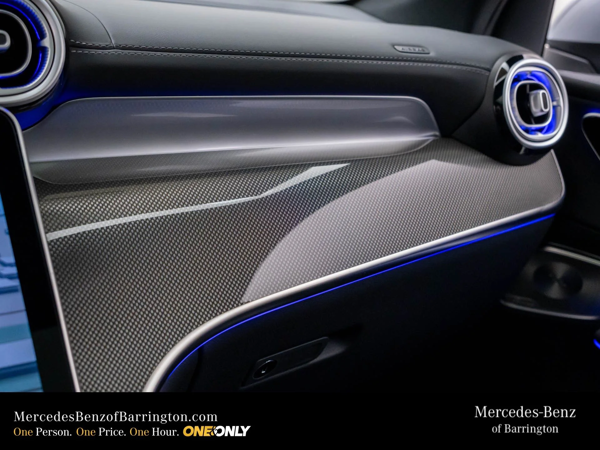 New 2026 Silver Mercedes-Benz GLC 300 image 32