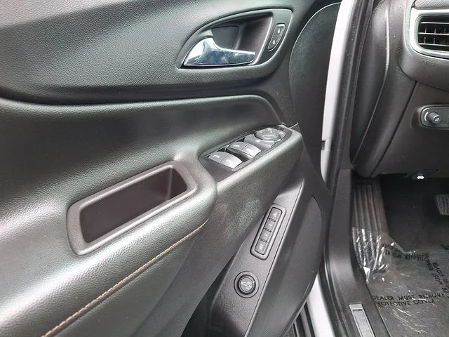 Used 2022 Silver Chevrolet Premier image 12