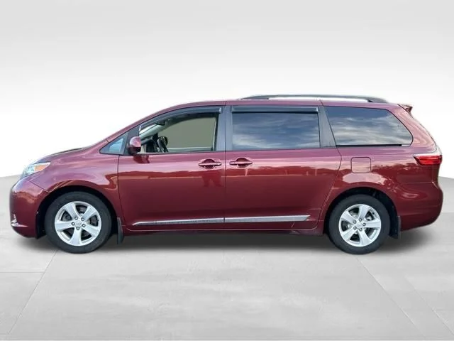 Used 2015 Red Toyota LE image 2
