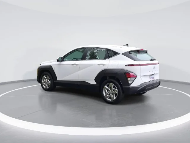 Used 2026 White Hyundai SE image 6