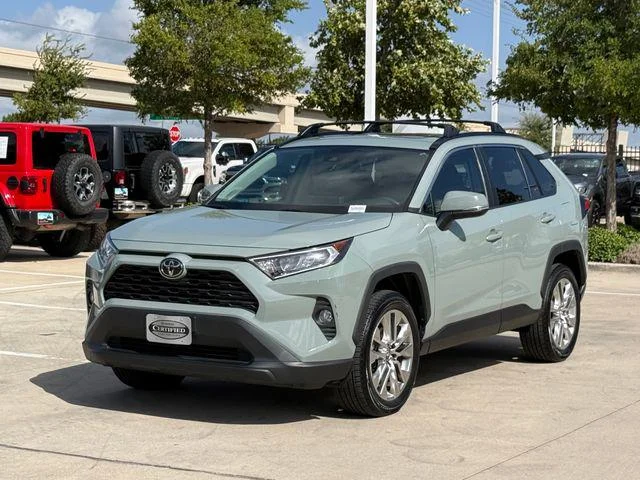 Certified Used 2019 LUNAR ROCK Toyota XLE Premium image 7