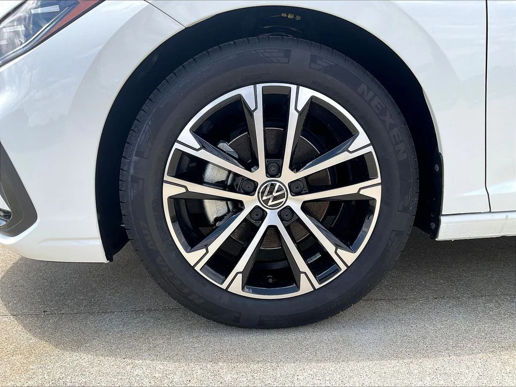 New 2026 White Volkswagen 1.5T Sport image 16