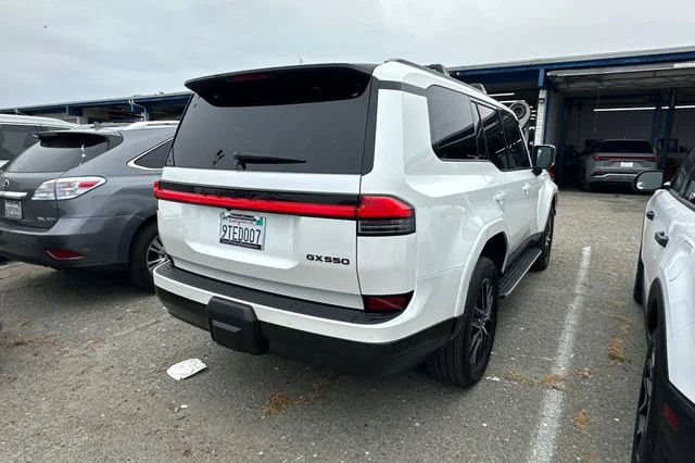 Used 2025 White Lexus 550 Premium+ image 5