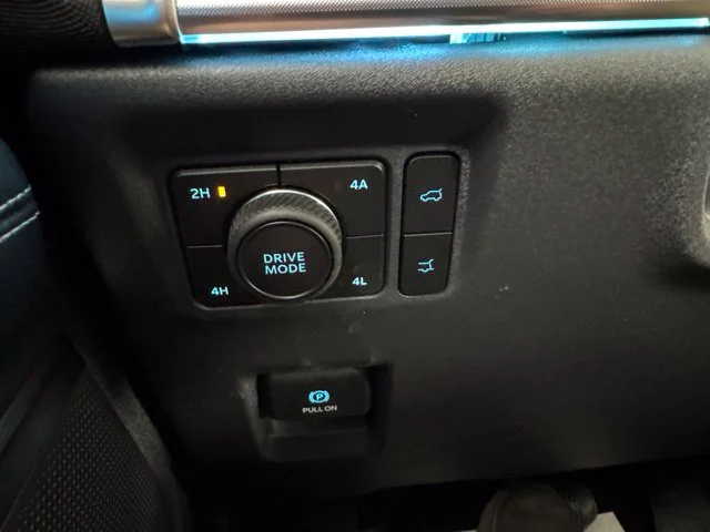 New 2026 Agate Black Metallic Ford MAX Platinum® image 20