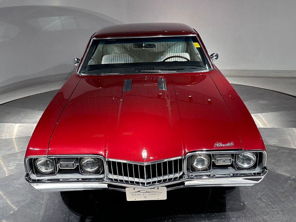 Used 1968 Red Oldsmobile Supreme image 21