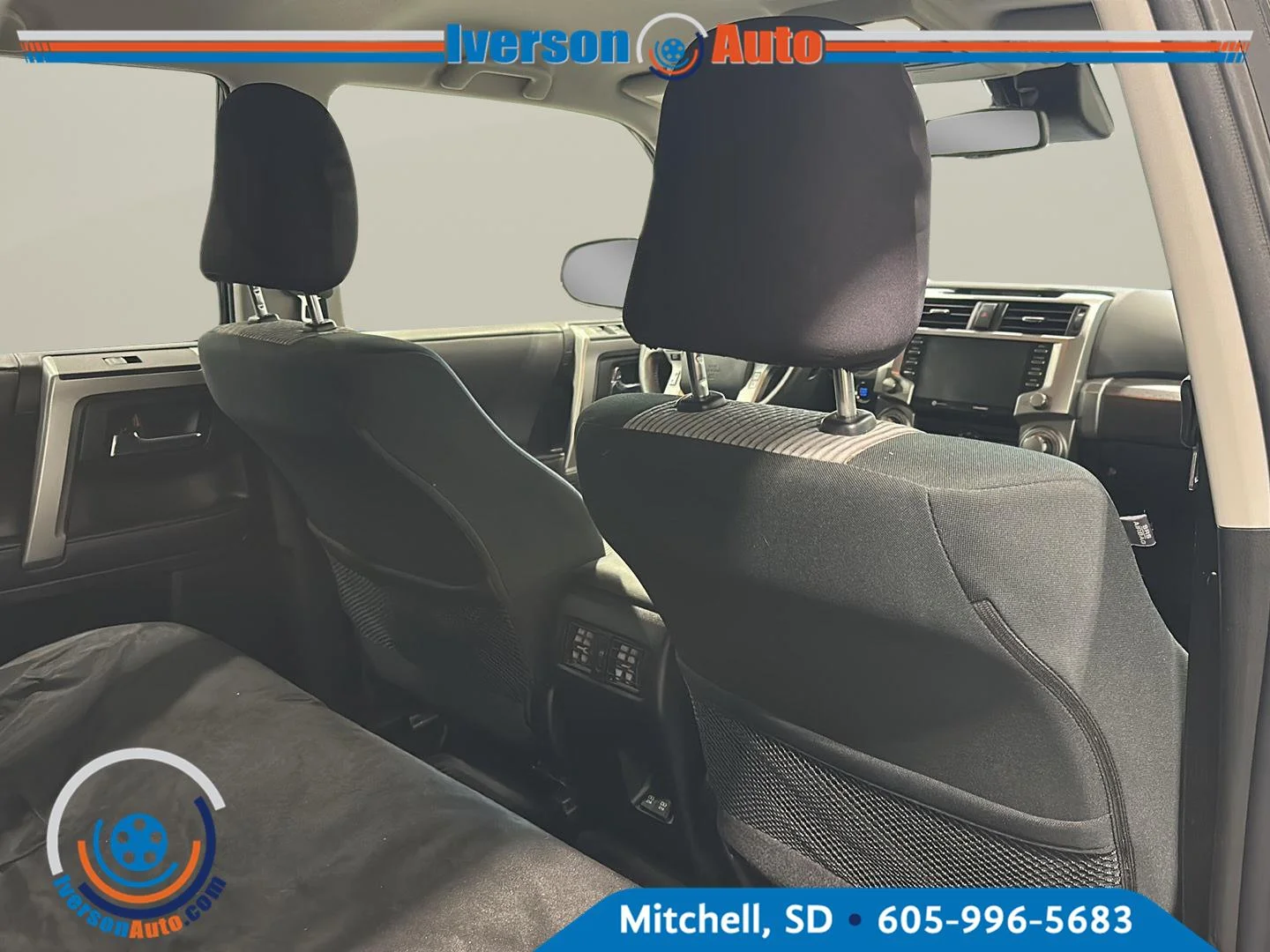 Used 2022 Black Toyota SR5 image 30
