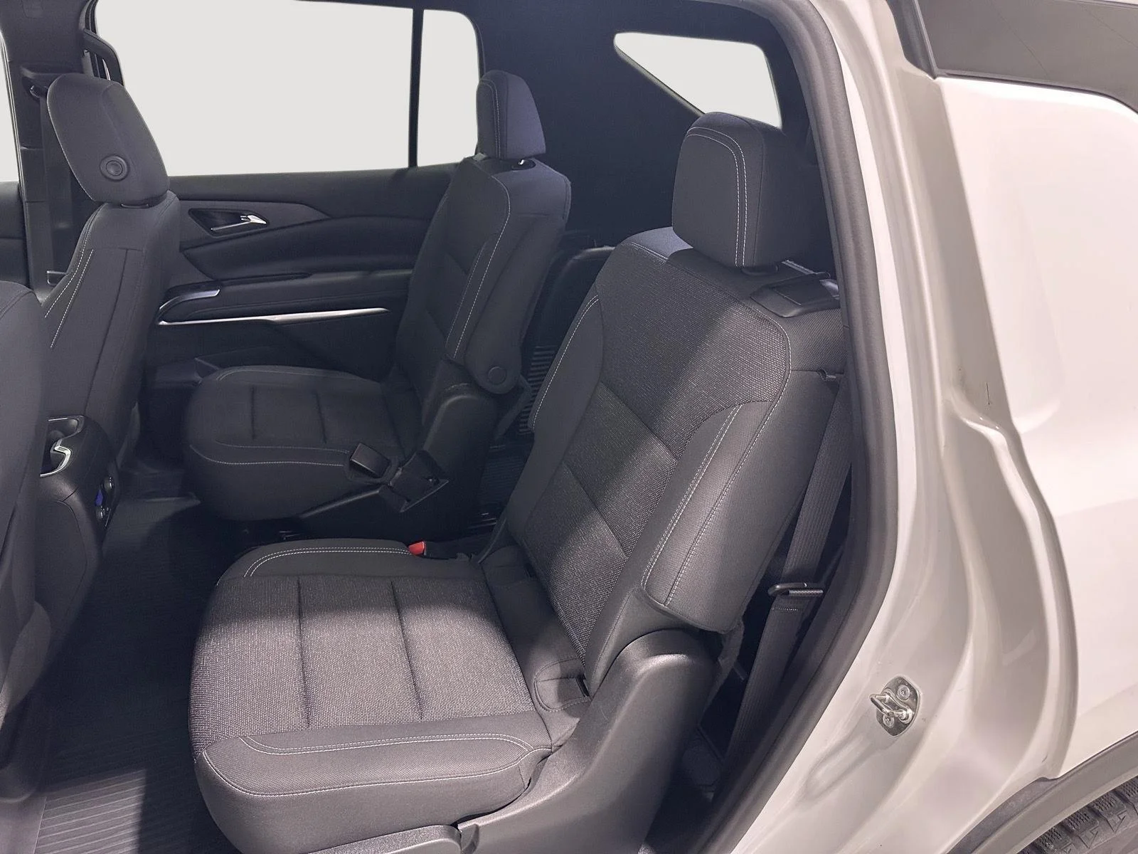 Used 2024 Summit White Chevrolet LT image 23