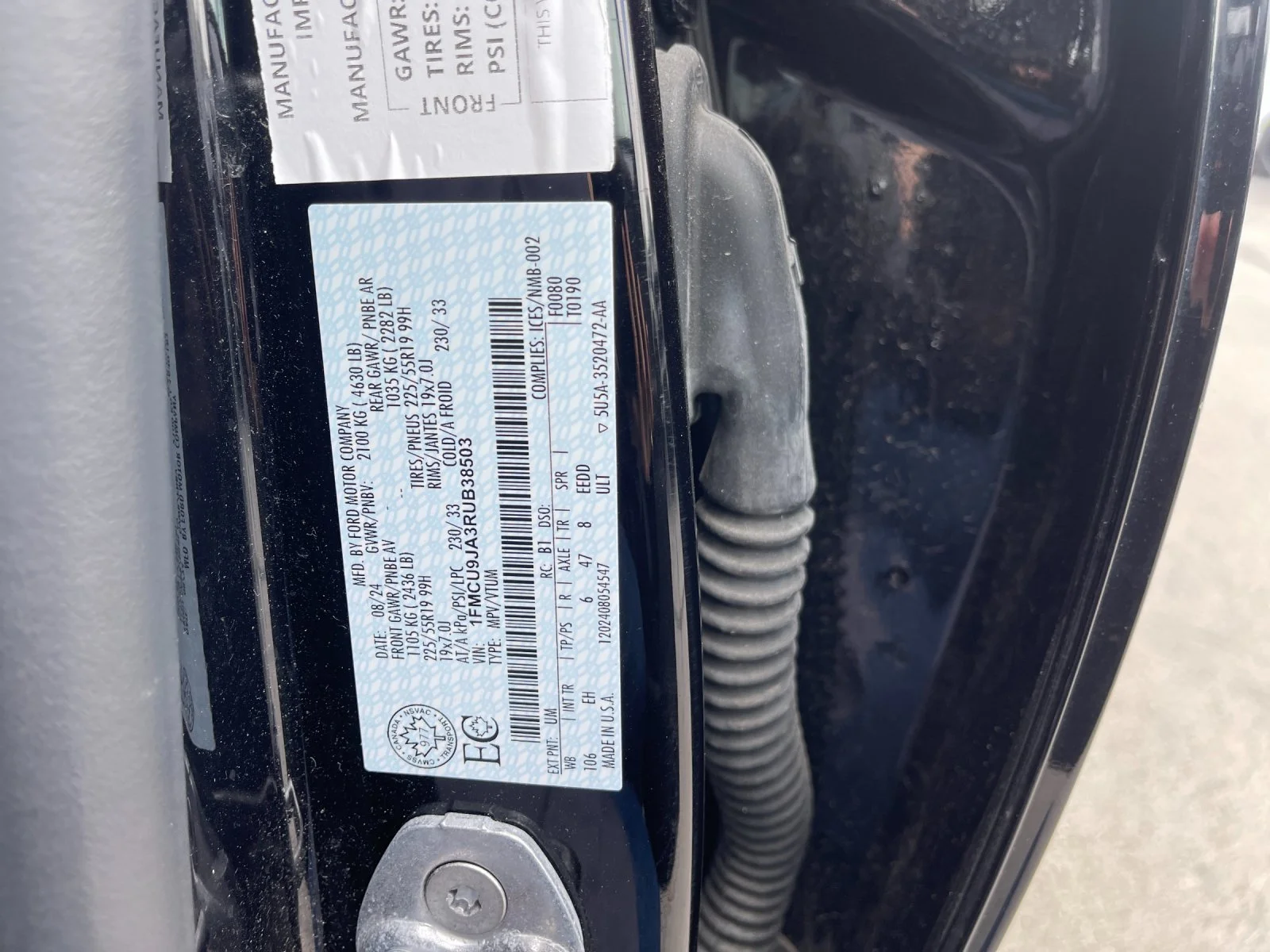 Used 2024  Ford Platinum image 33