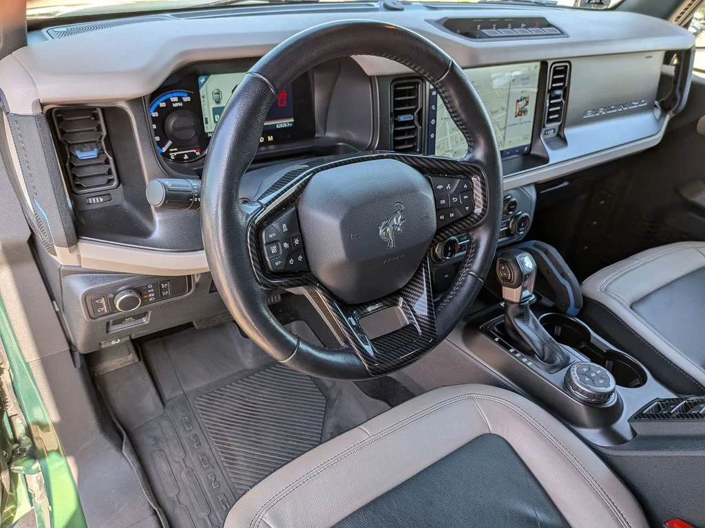 Used 2022 Green Ford Wildtrak image 10