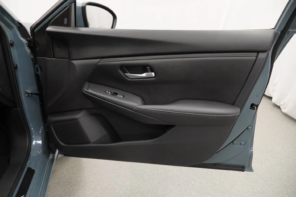 Used 2024 Gray Nissan SV Xtronic CVT image 29