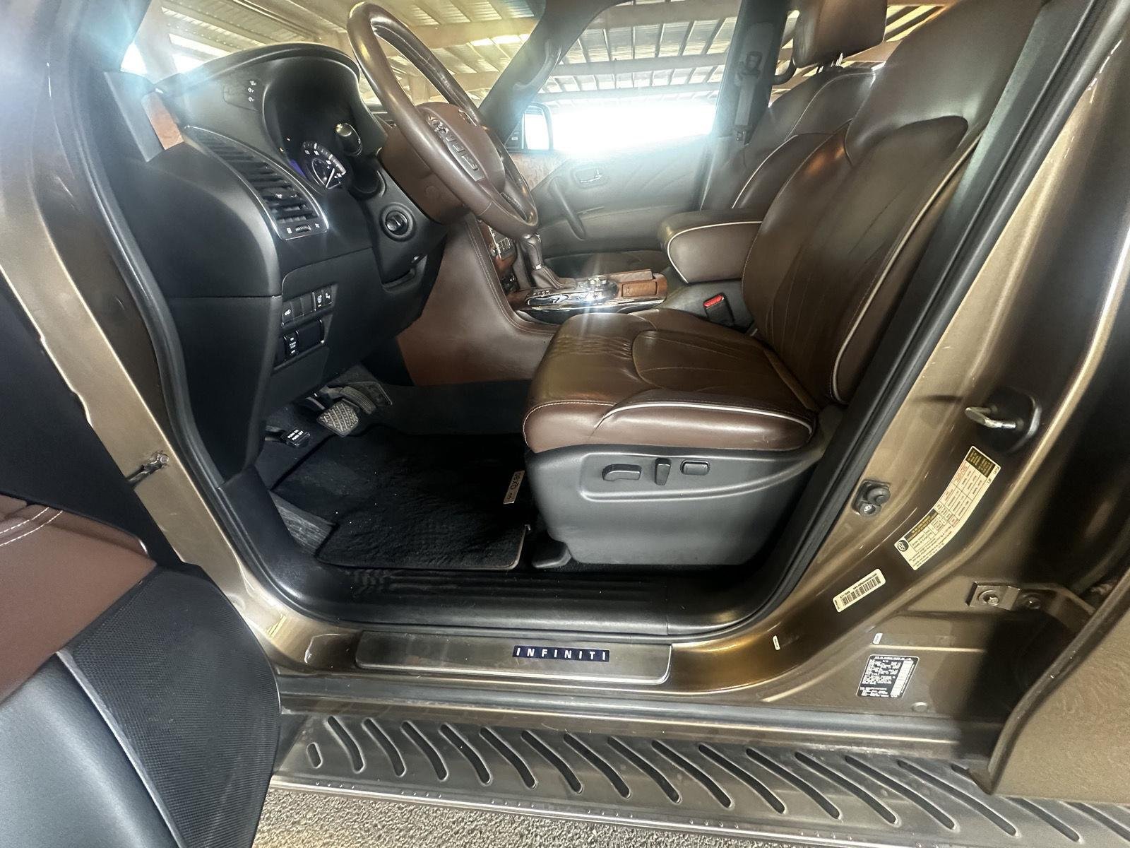 Used 2017 Dakar Bronze INFINITI Limited image 12