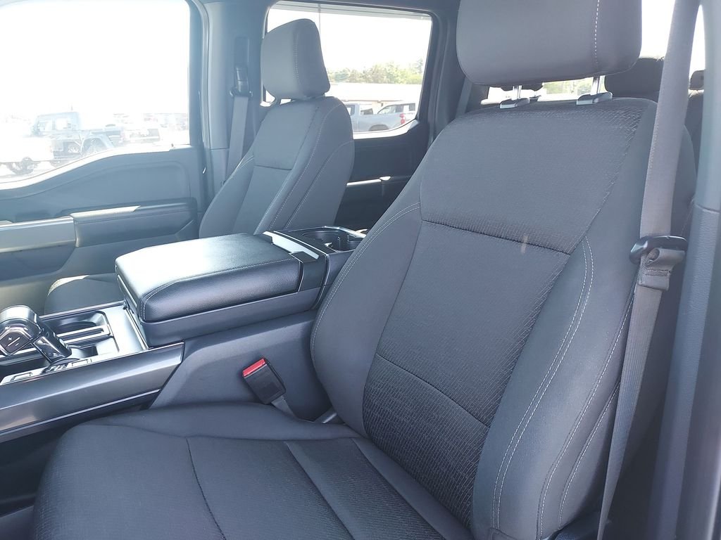 Used 2022 Black Ford XLT image 17