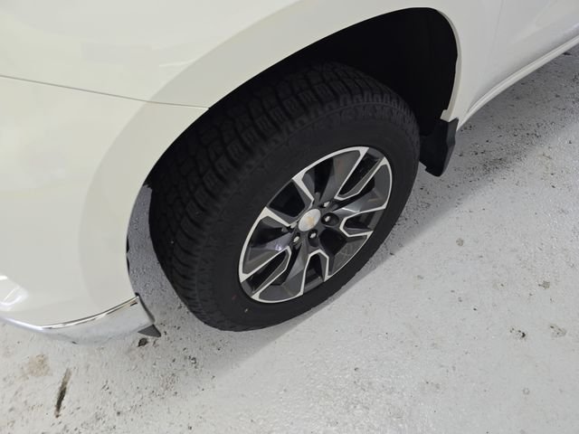 Used 2024 White Chevrolet LT image 9