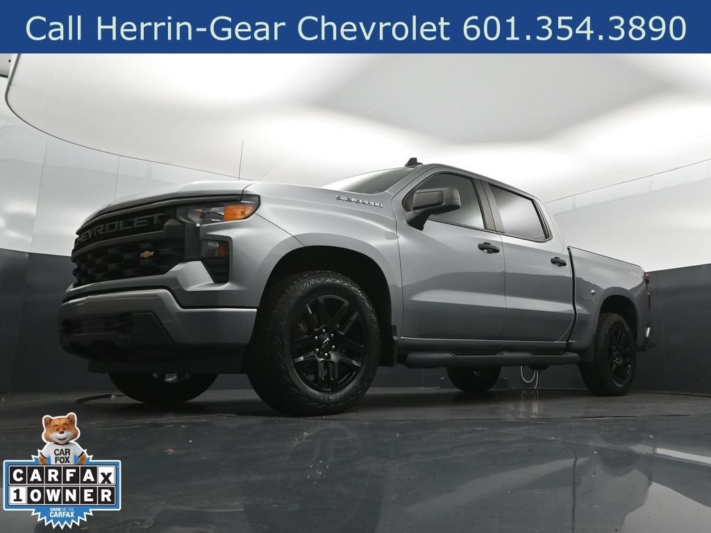 Used 2023 Gray Chevrolet Custom image 39