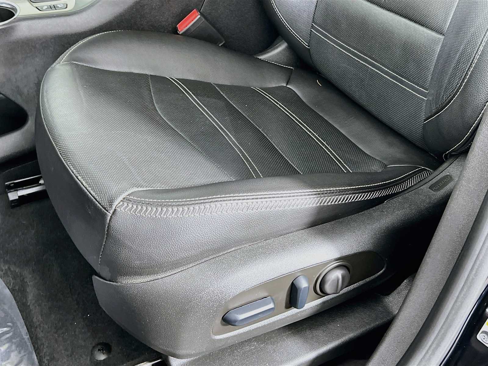Used 2023 Ebony Twilight Metallic GMC Denali image 20