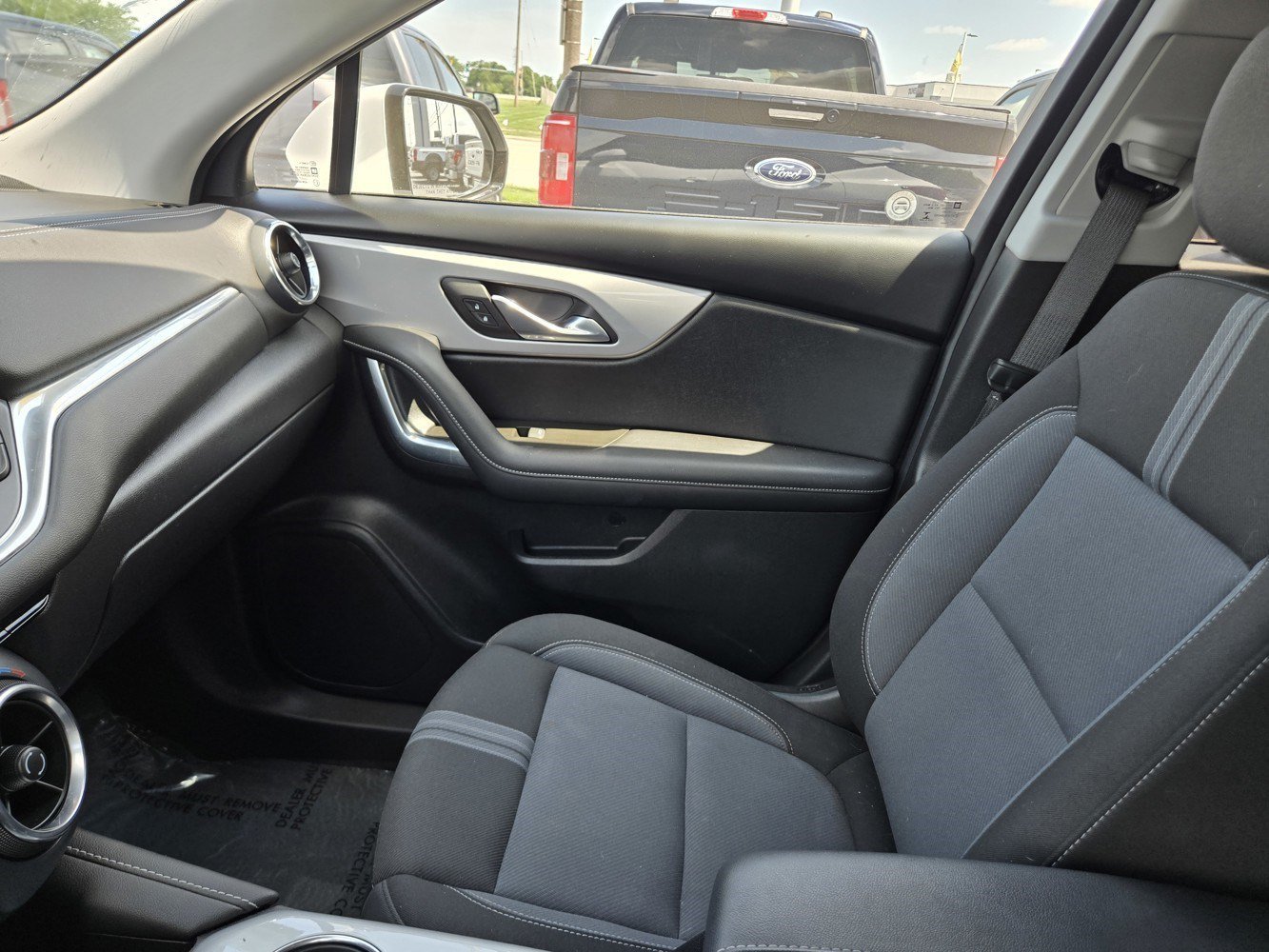 Used 2023 Summit White Chevrolet LT image 14