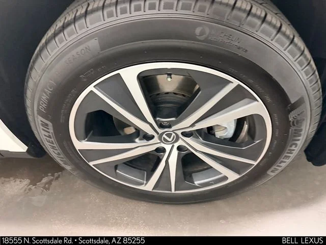 Certified Used 2025 White Lexus 350 image 10